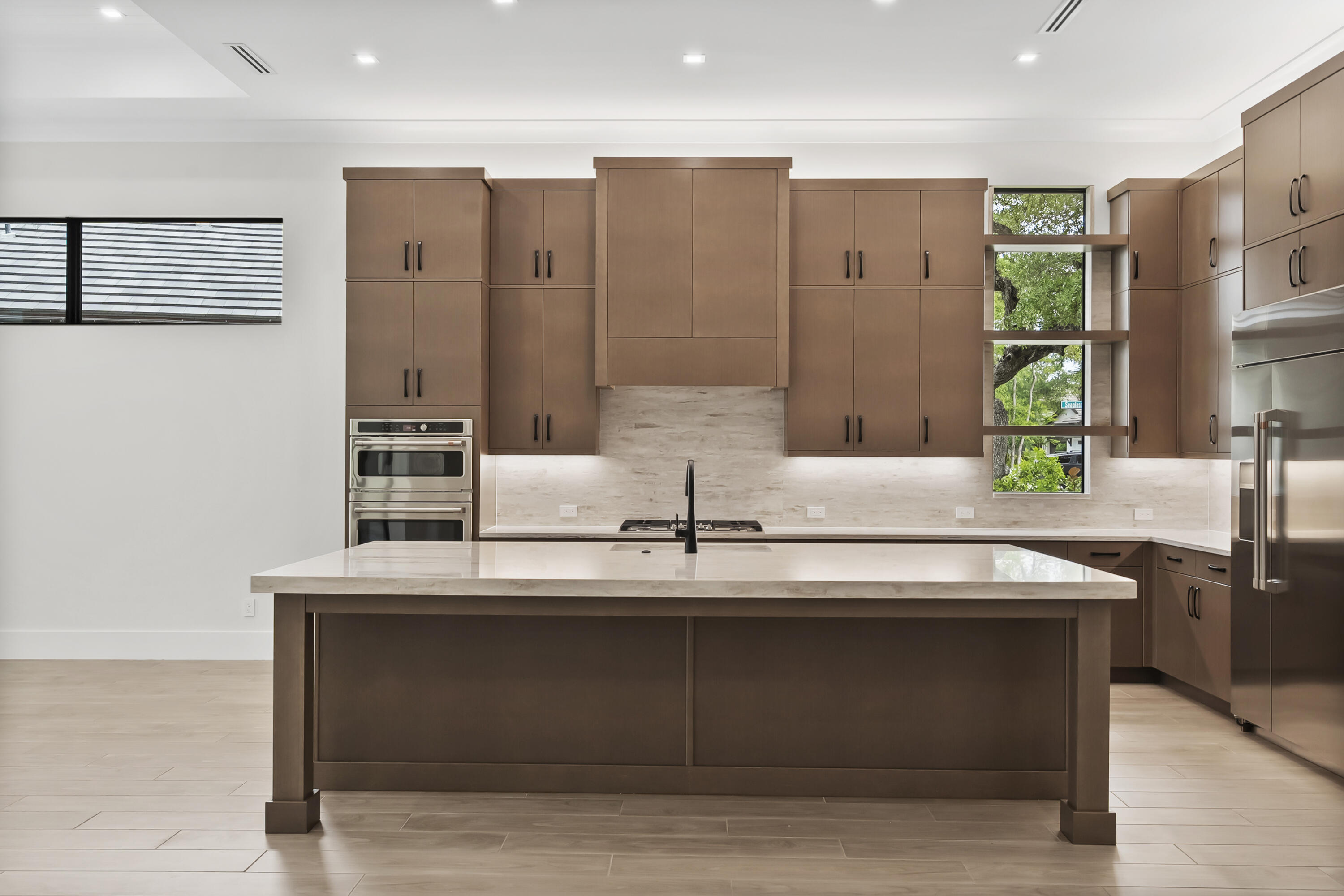 SEAGLASS P. D. - Residential