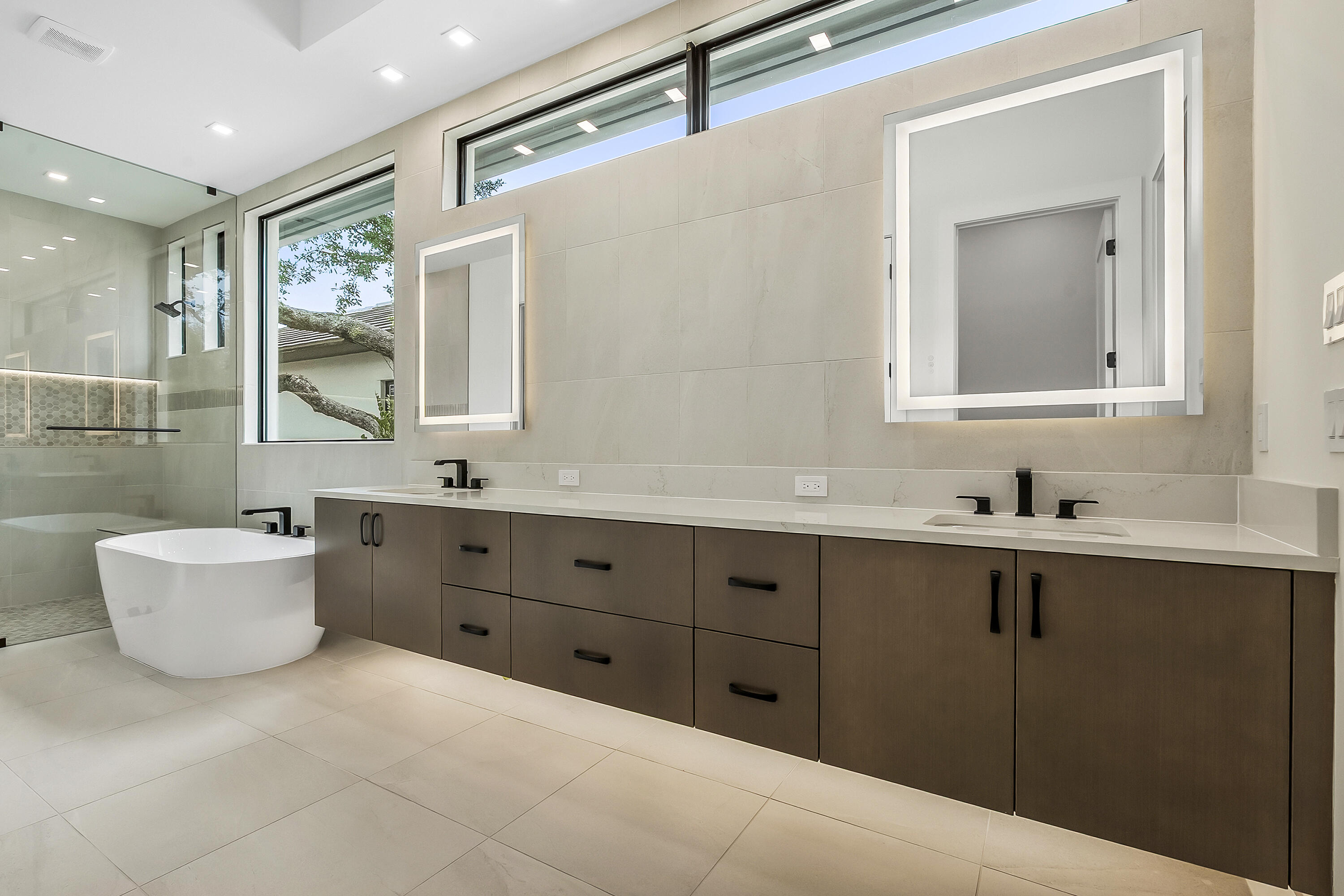 SEAGLASS P. D. - Residential