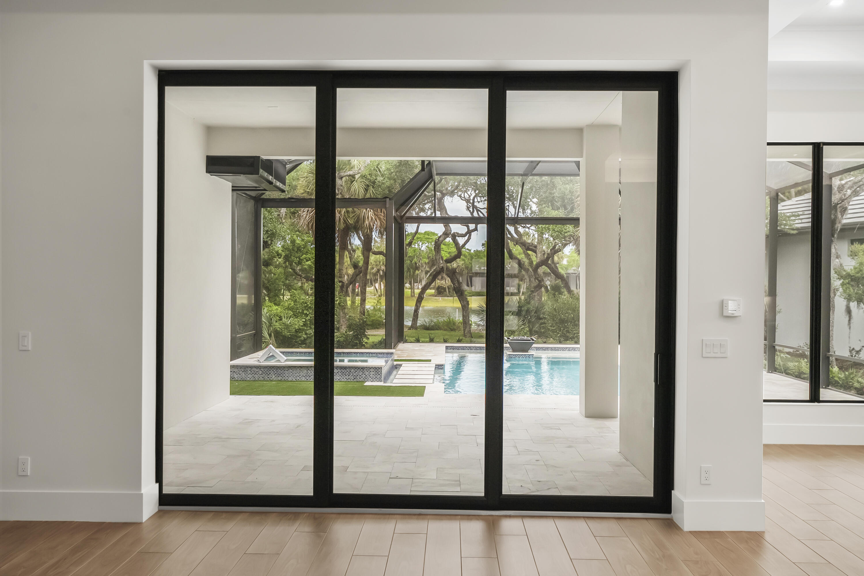 SEAGLASS P. D. - Residential