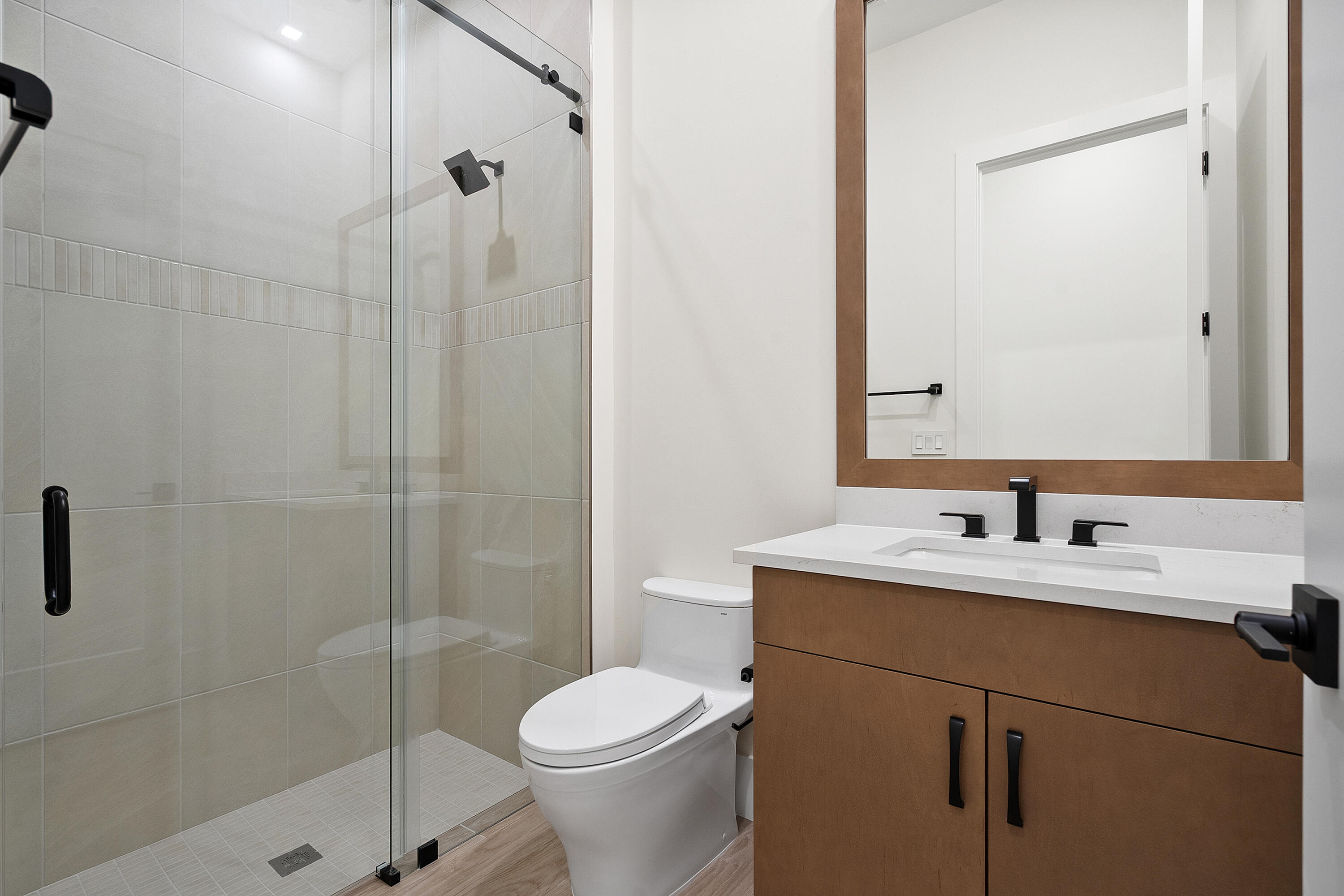 SEAGLASS P. D. - Residential