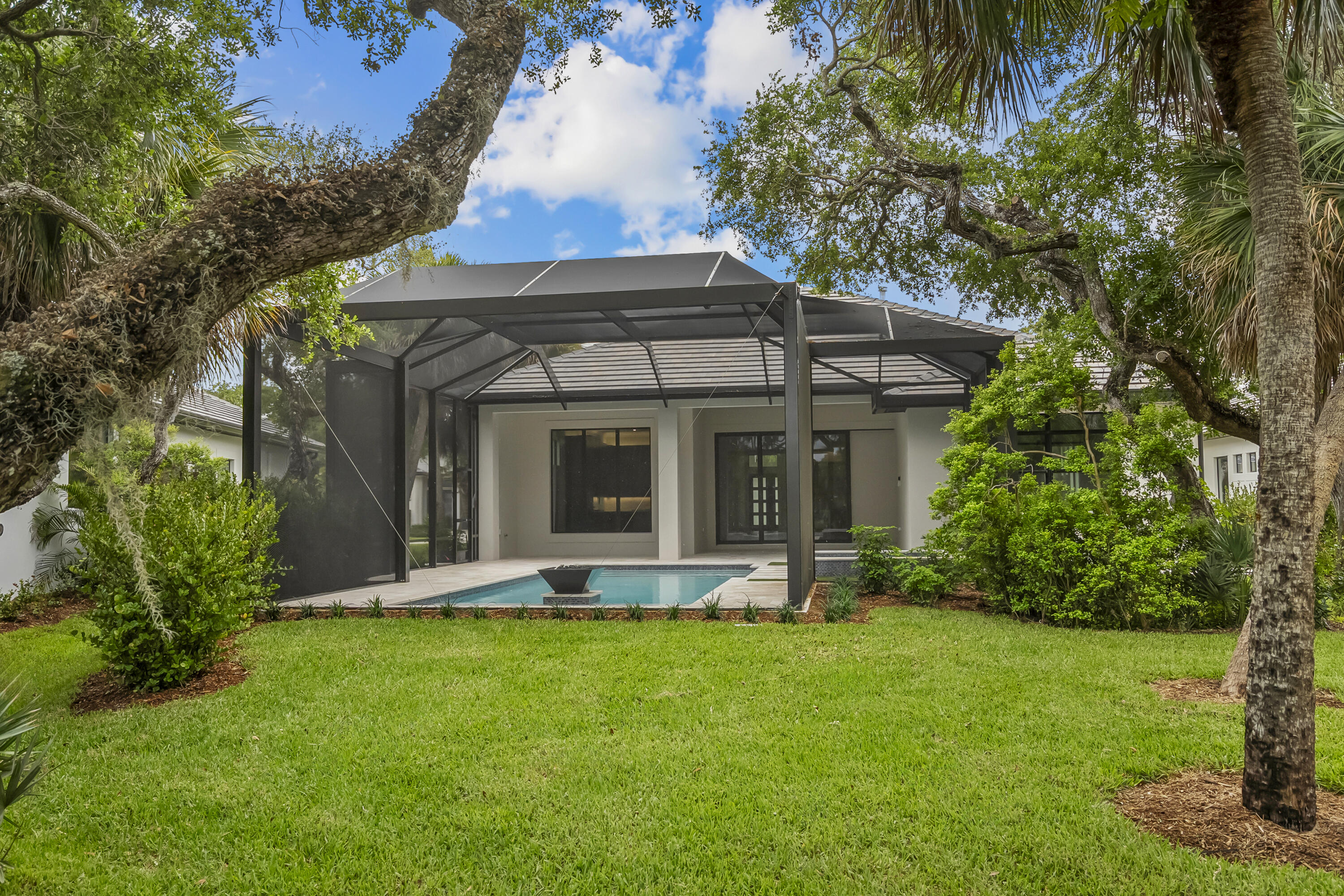 SEAGLASS P. D. - Residential