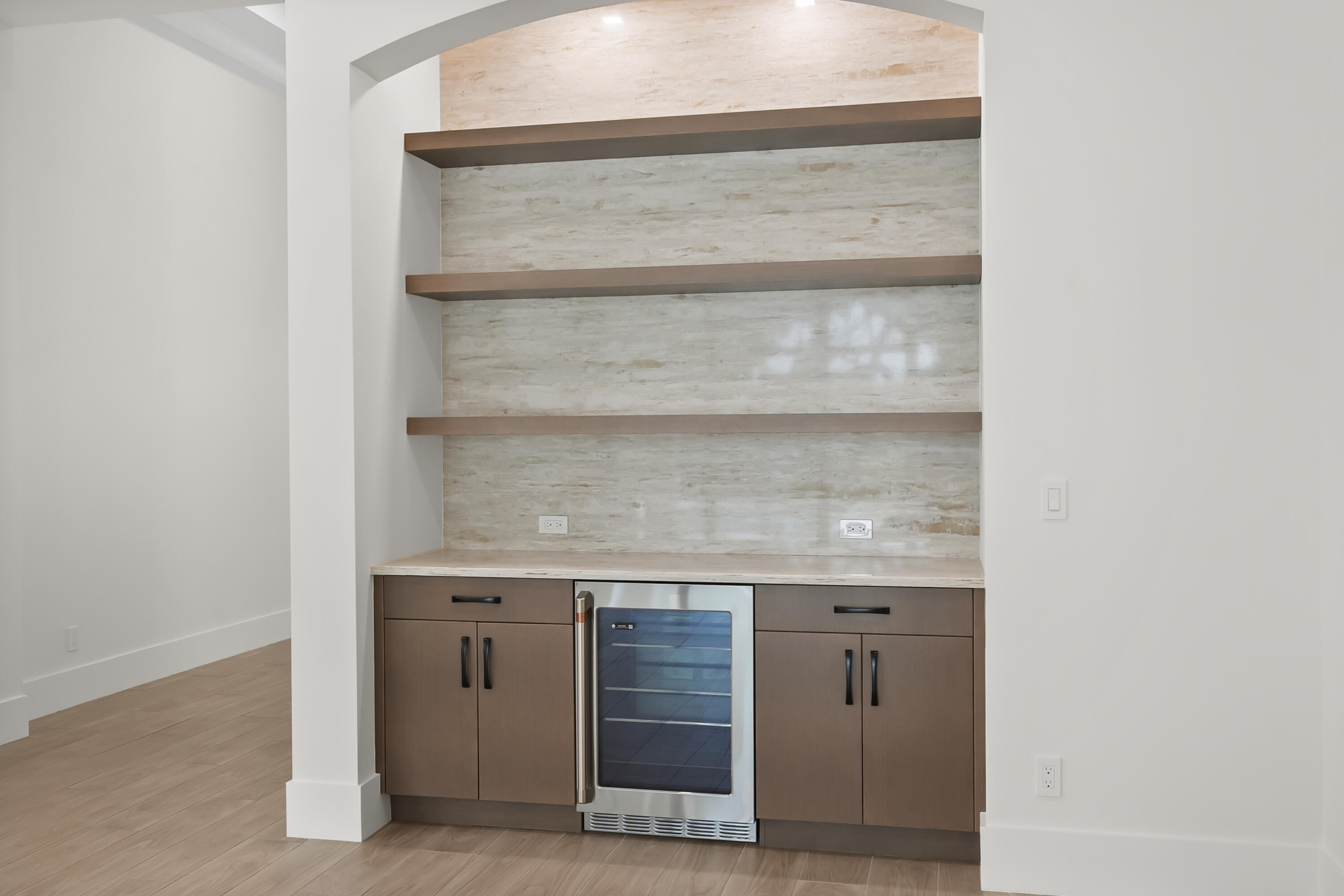 SEAGLASS P. D. - Residential