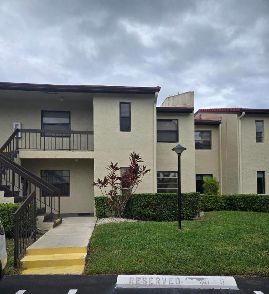 Photo of 21213 Lago Circle #G, Boca Raton, FL 33433 (MLS # R11138608)