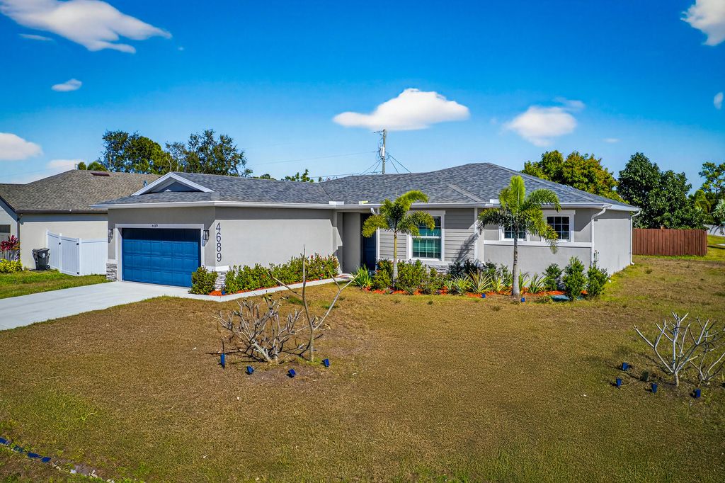 Photo of 4689 SW Babylon Street, Port Saint Lucie, FL 34953 (MLS # R11160038)