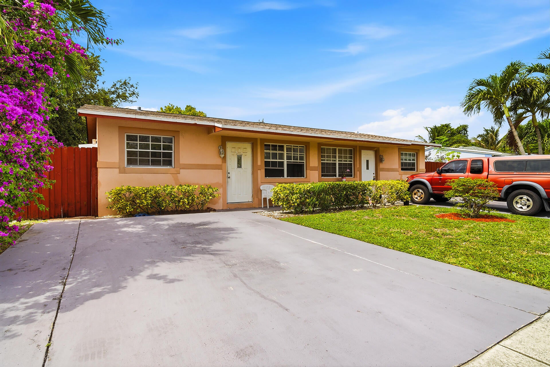 550 NE 37th Street 1-2