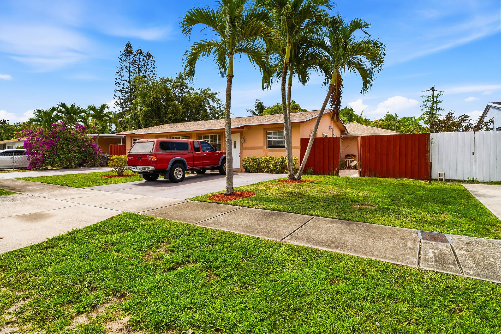 550 NE 37th Street 1-2