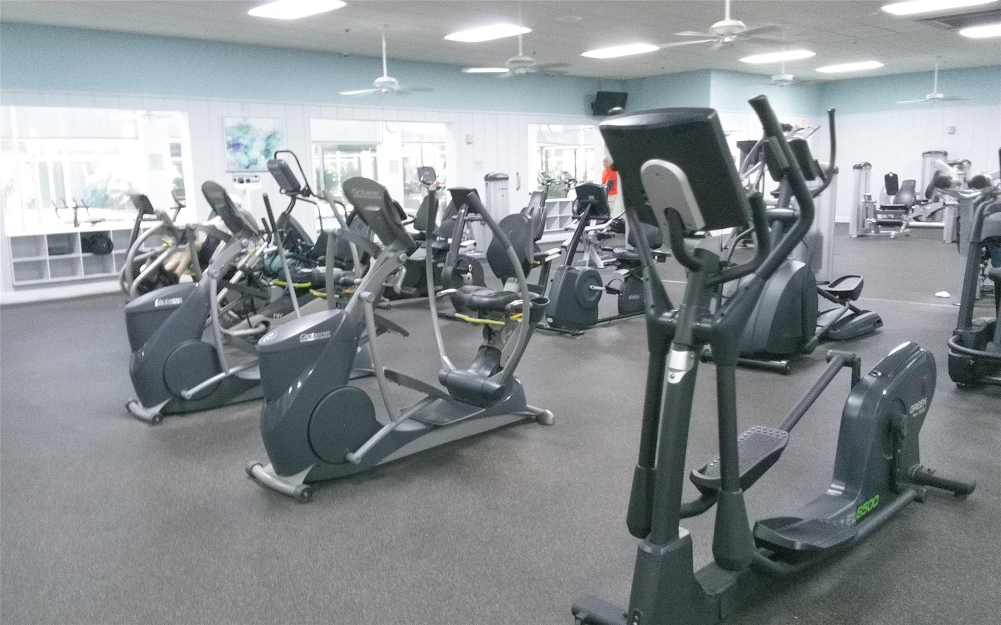 Kings Point Saxony A-O - Residential Lease