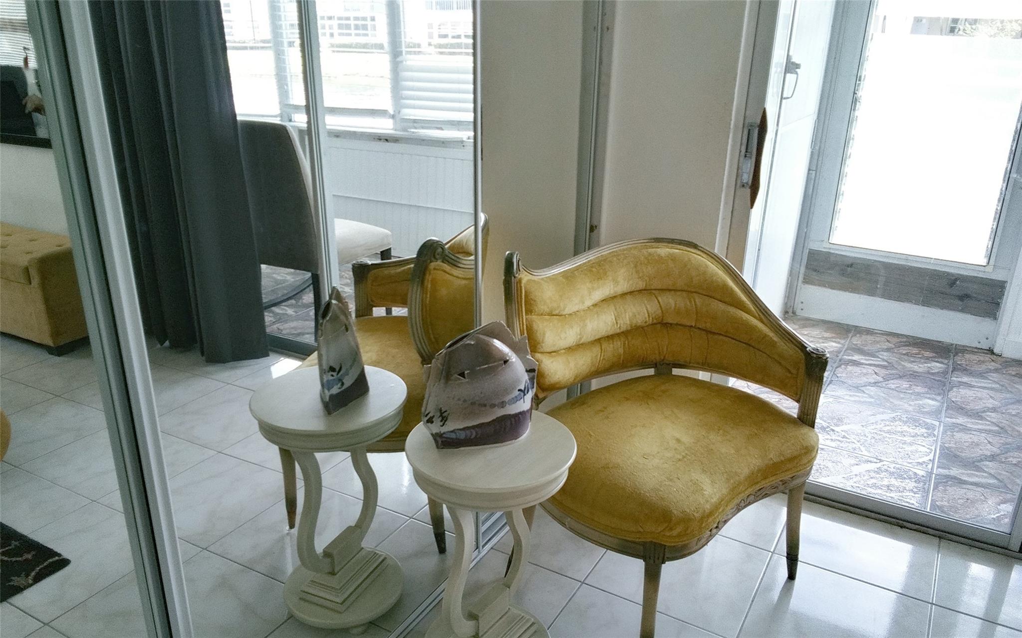 Kings Point Saxony A-O - Residential Lease