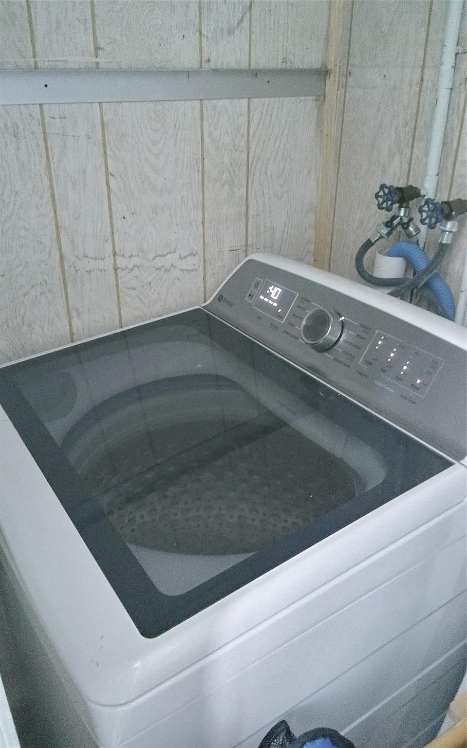 Kings Point Saxony A-O - Residential Lease