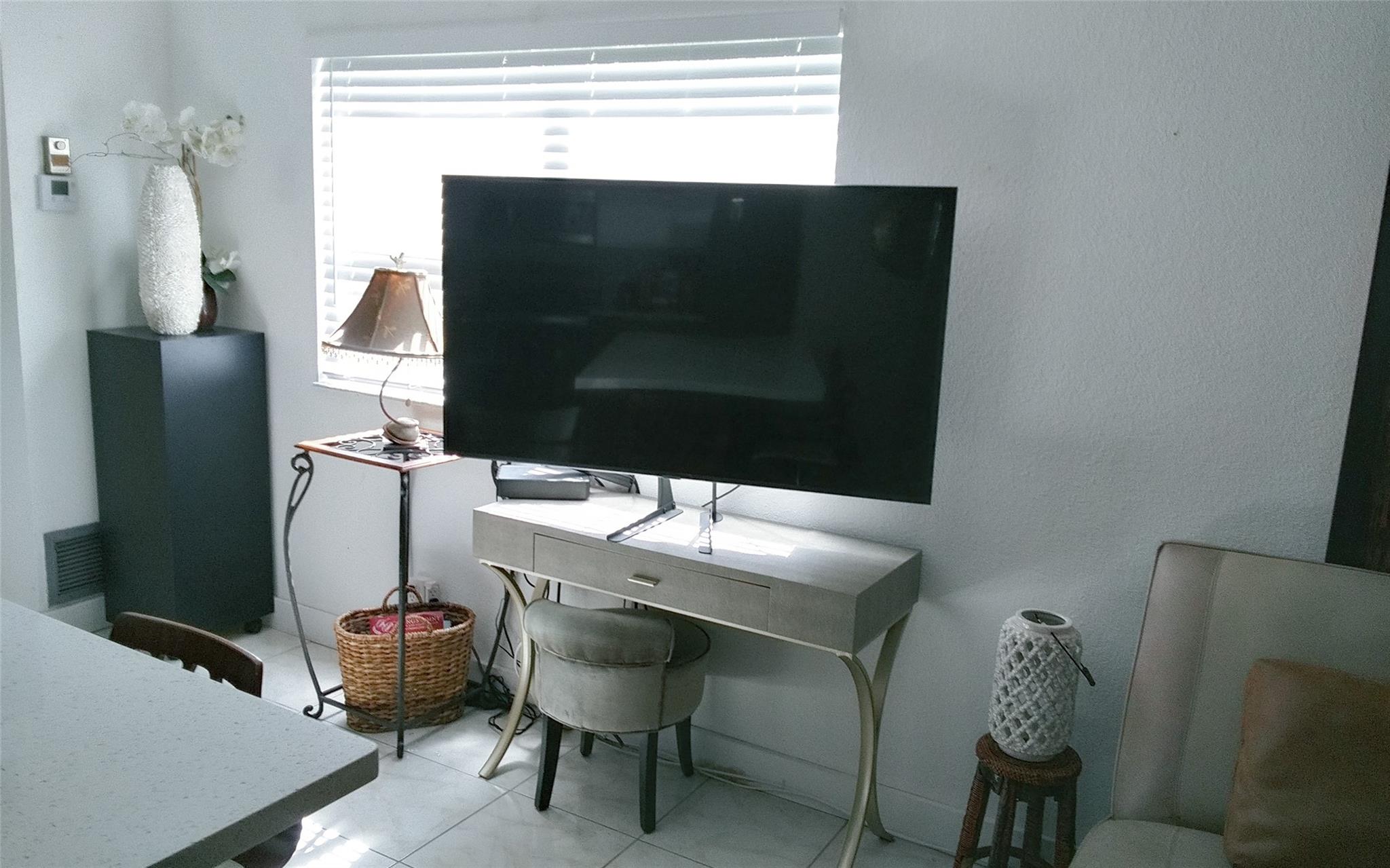 Kings Point Saxony A-O - Residential Lease