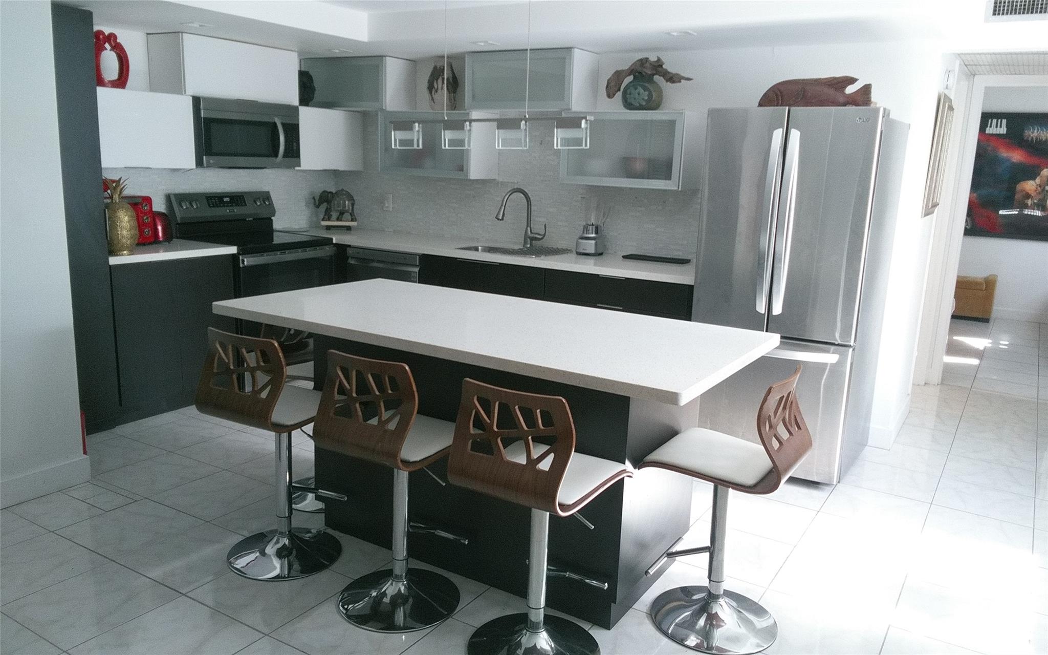 Kings Point Saxony A-O - Residential Lease