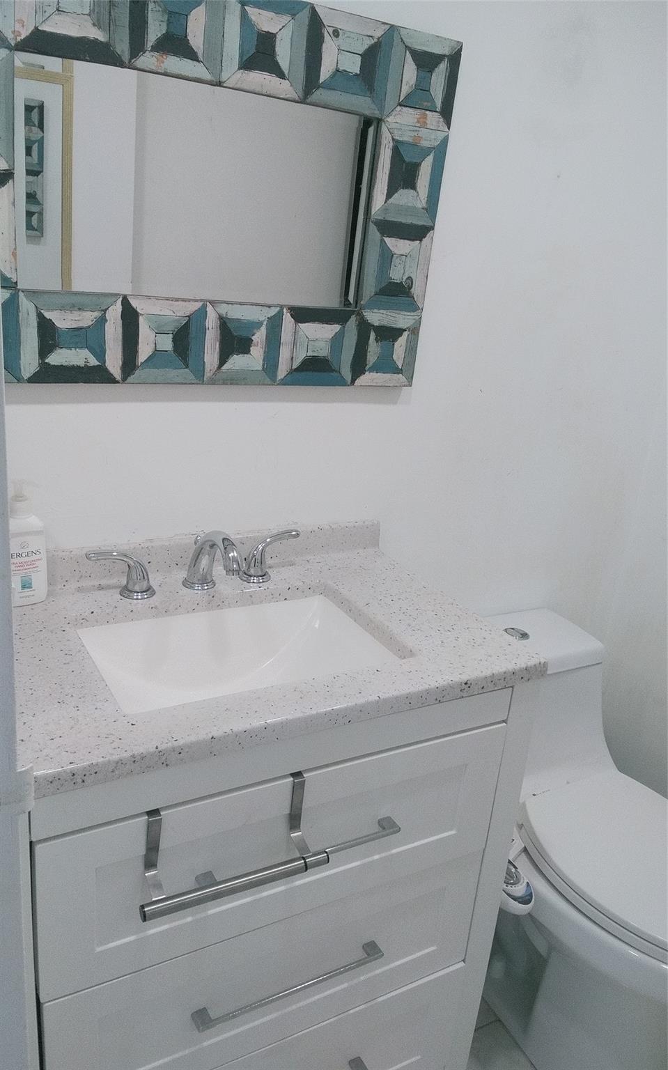 Kings Point Saxony A-O - Residential Lease