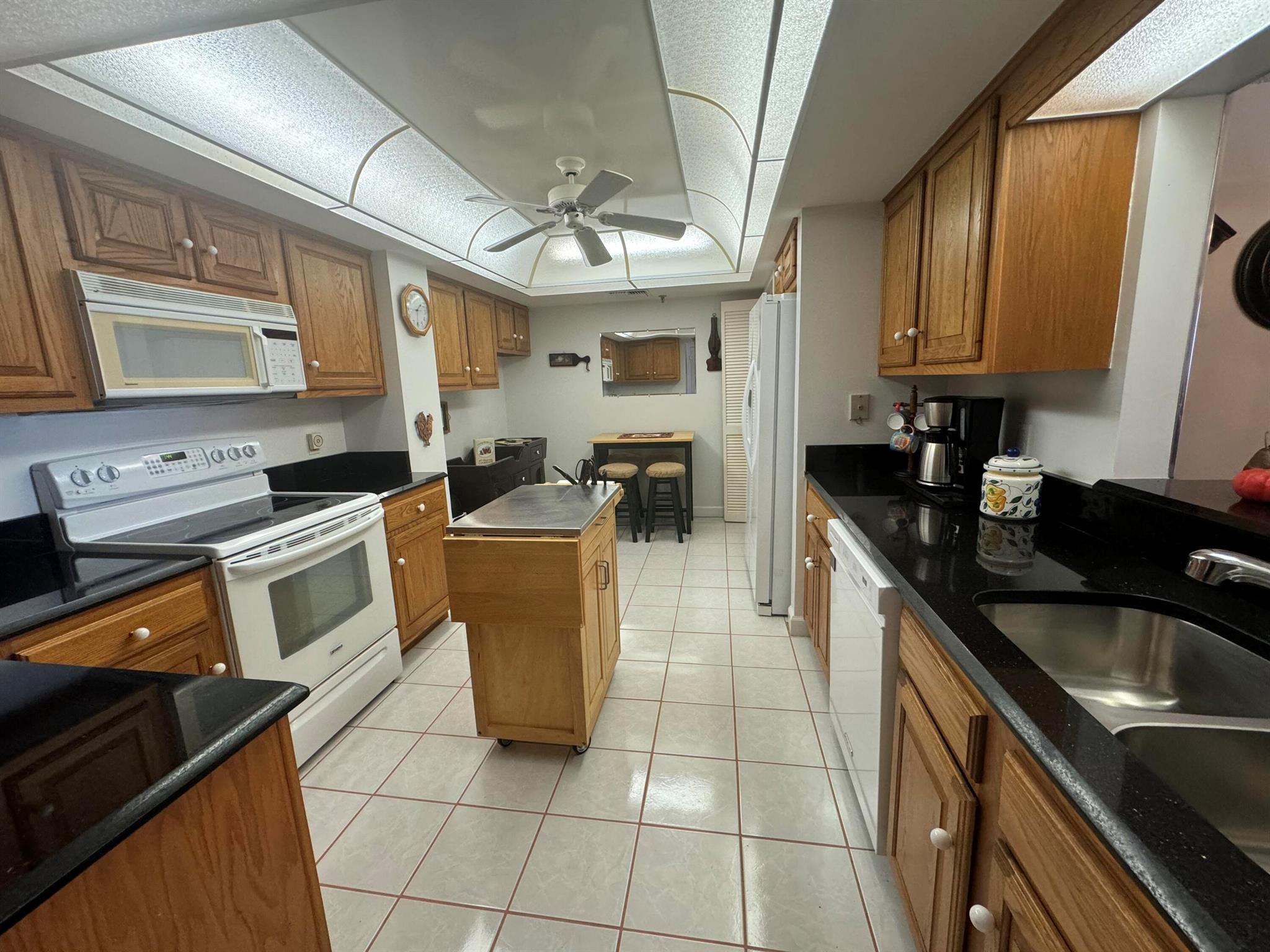 ATLANTIC VIEW BEACH CLUB - Residential