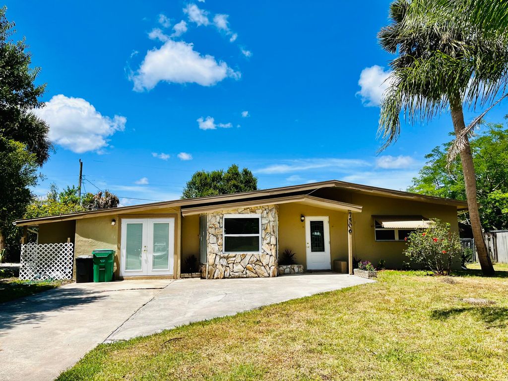 Photo of 7506 Roberts Road, Fort Pierce, FL 34951 (MLS # R10800249)
