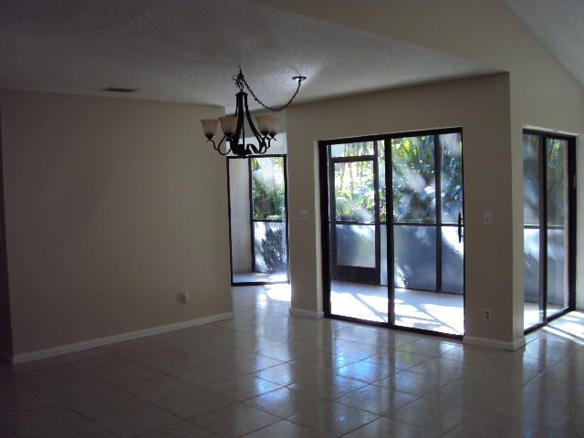 LEXINGTON GREEN CONDO - Residential