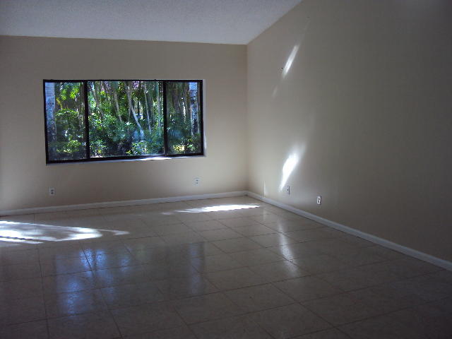 LEXINGTON GREEN CONDO - Residential