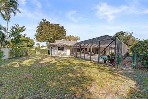 Tiny photo for 9600 Conch Shell Manor, Plantation, FL 33324 (MLS # F10549174)