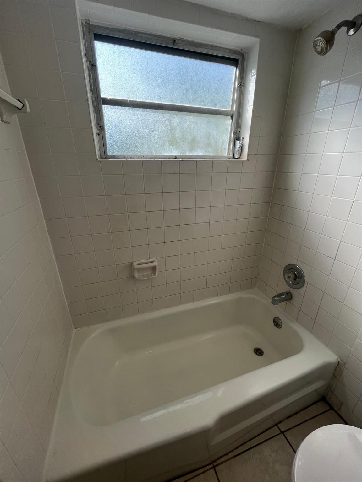 GREYNOLDS HIGHLANDS UNIT - Residential Lease