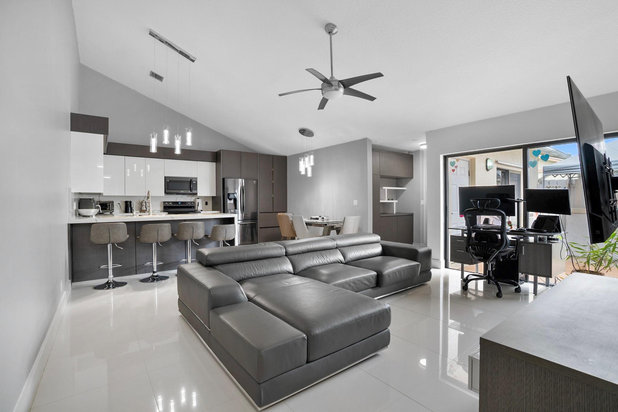BARRWOOD - Residential