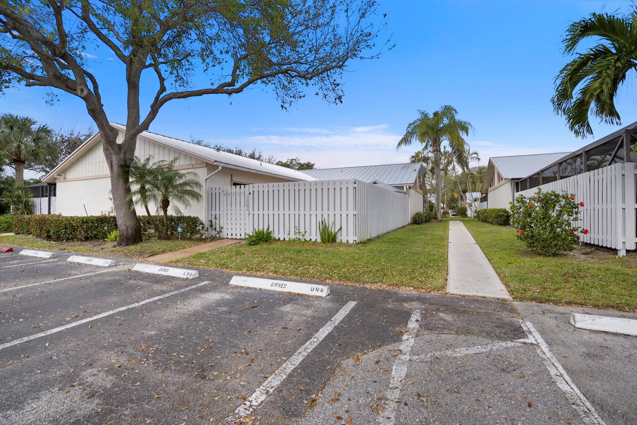 BARRWOOD - Residential