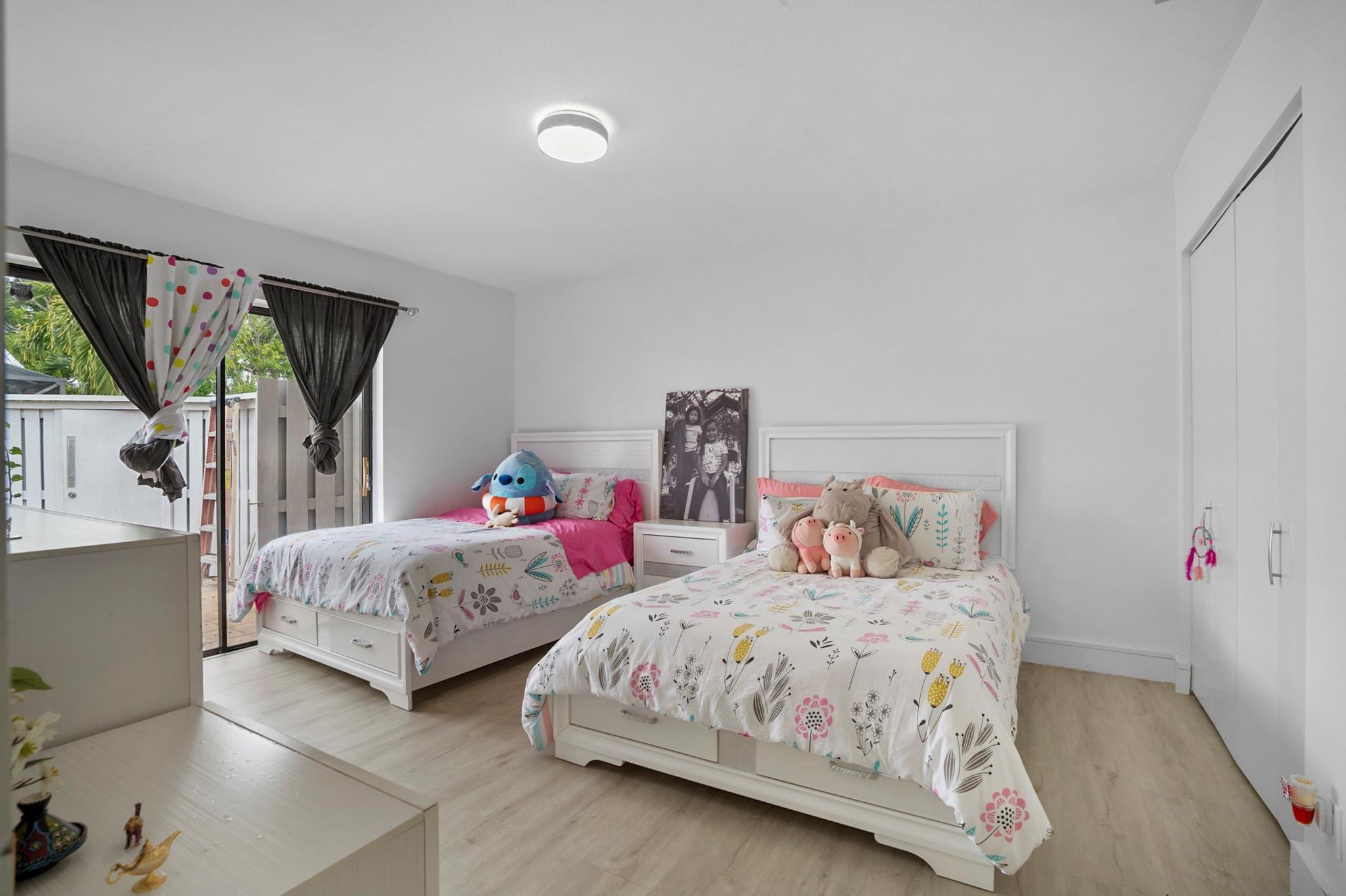 BARRWOOD - Residential