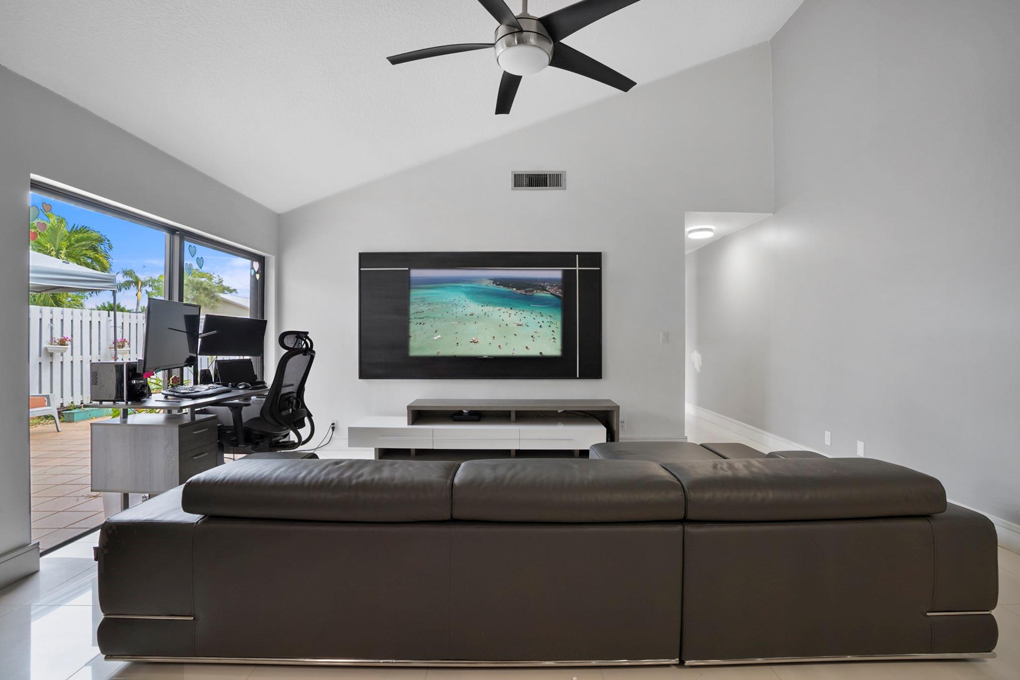 BARRWOOD - Residential