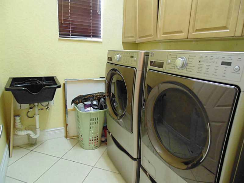 Heron Cove in Heron Bay - Residential Lease