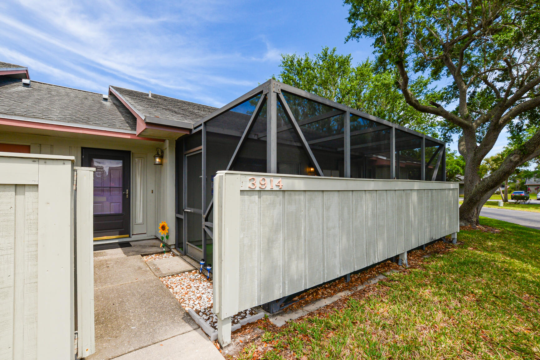 CINNAMON TREE - Residential
