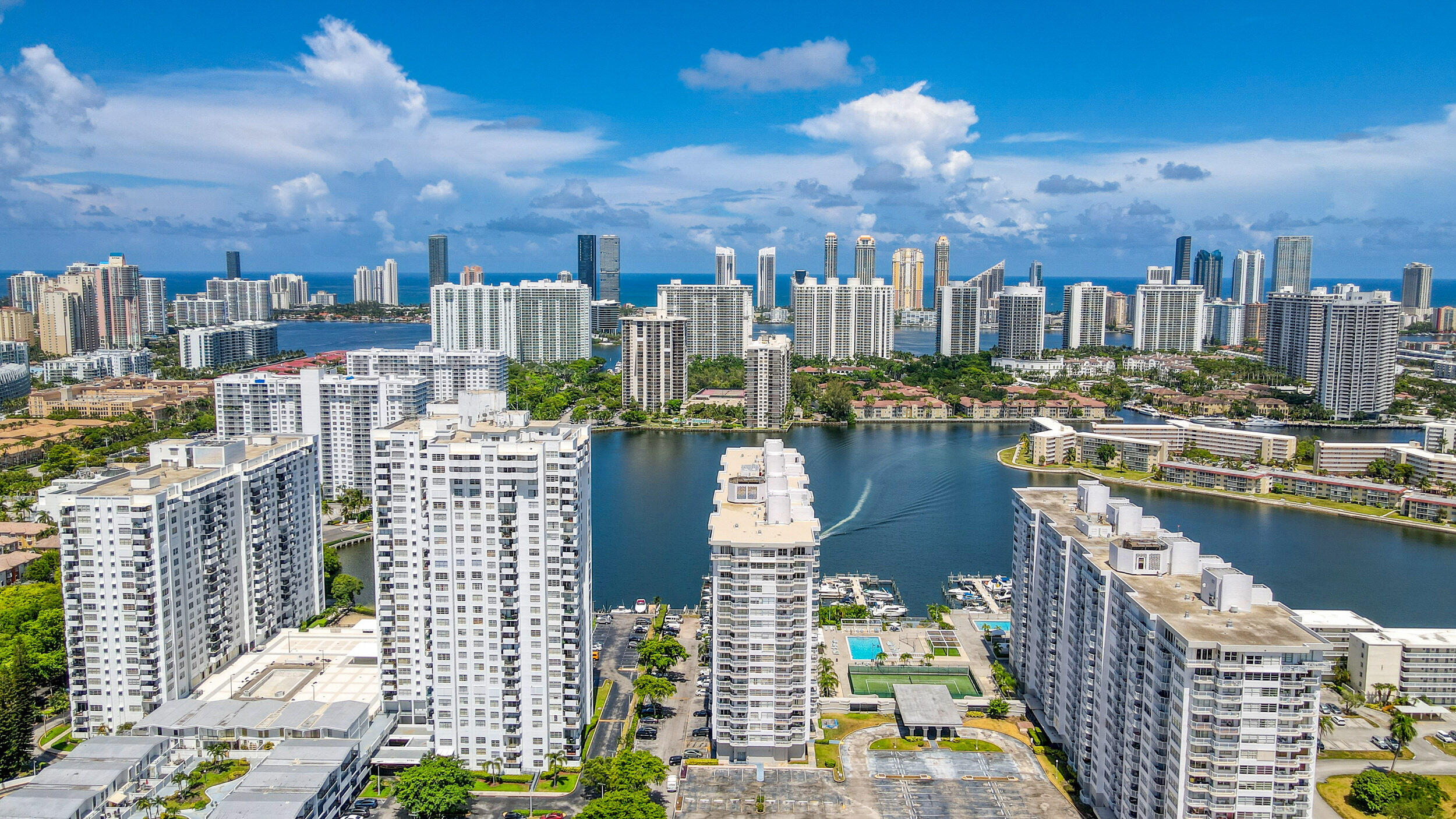 DEL PRADO MARINA - Residential