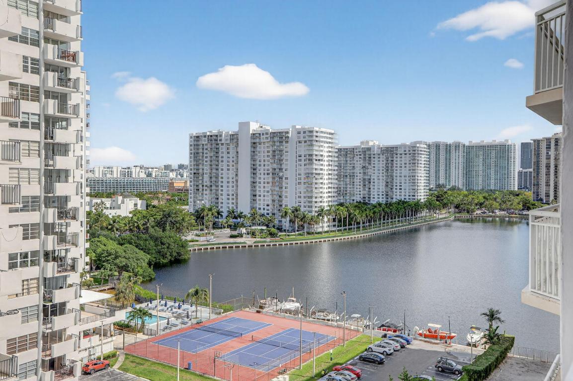 DEL PRADO MARINA - Residential