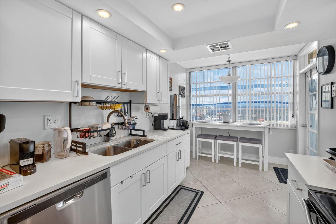 DEL PRADO MARINA - Residential