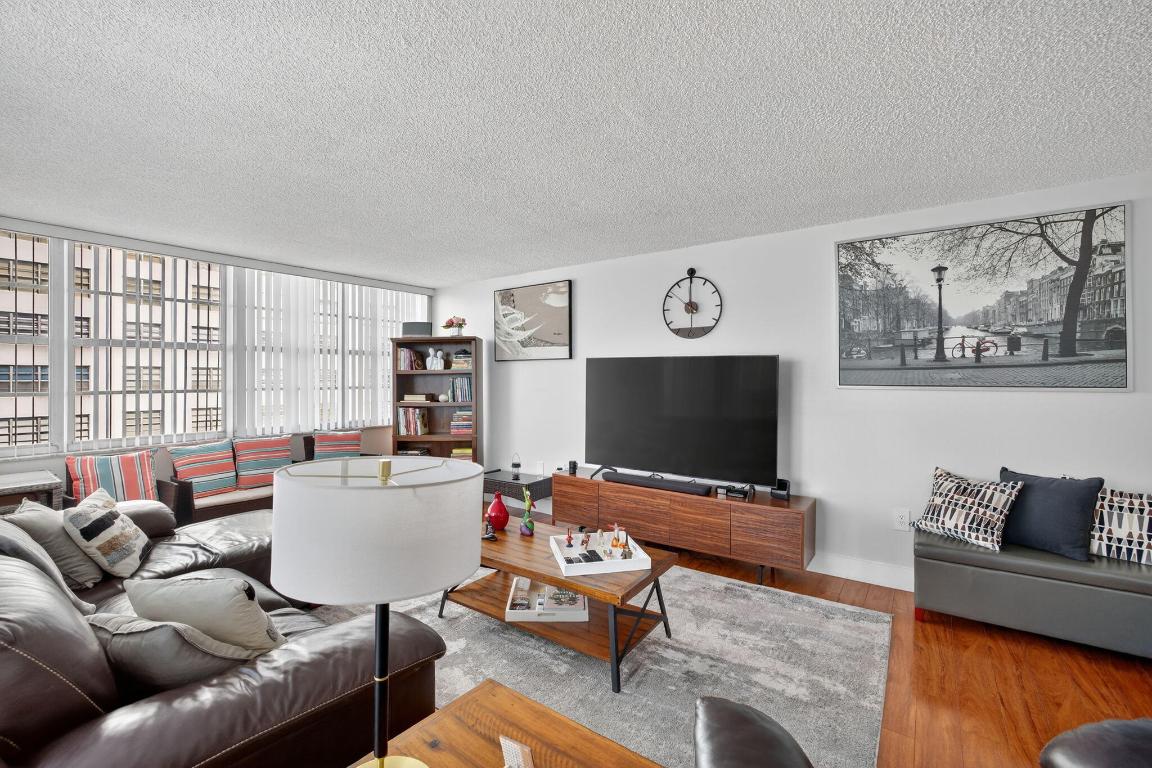 DEL PRADO MARINA - Residential