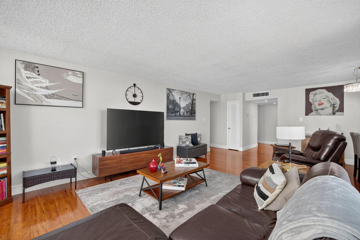 DEL PRADO MARINA - Residential