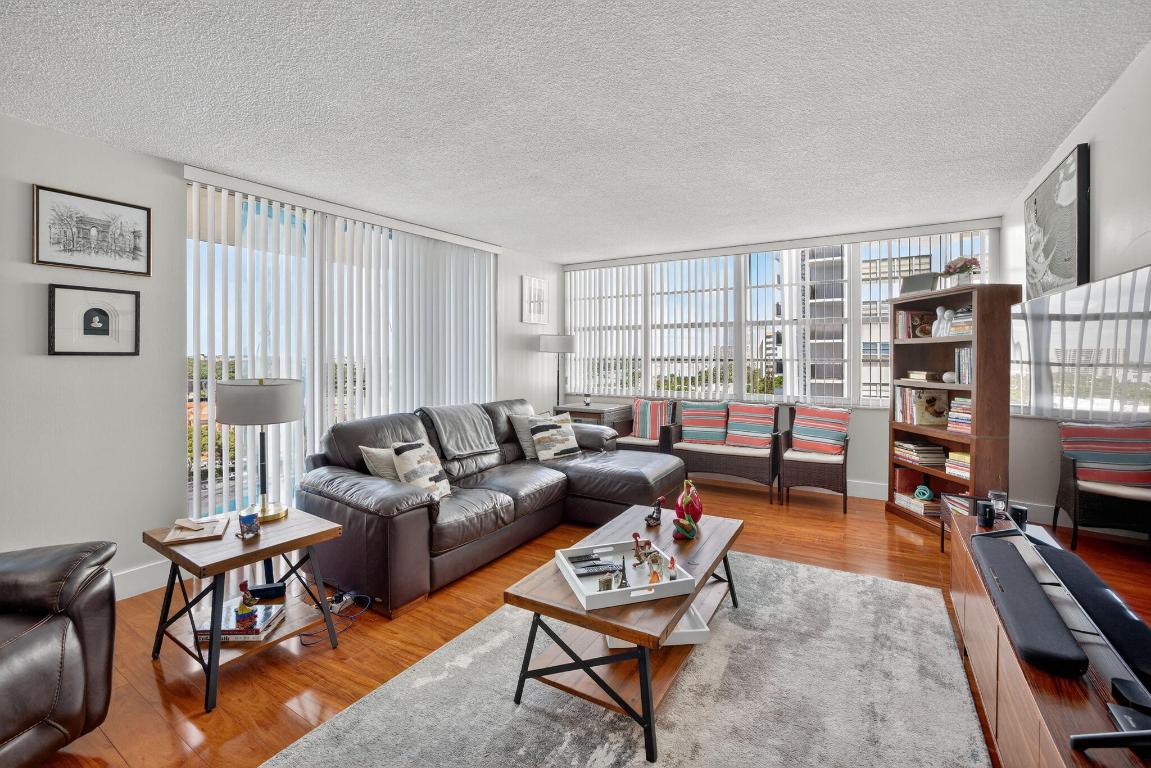 DEL PRADO MARINA - Residential