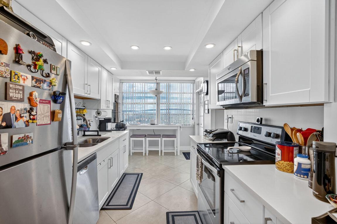 DEL PRADO MARINA - Residential