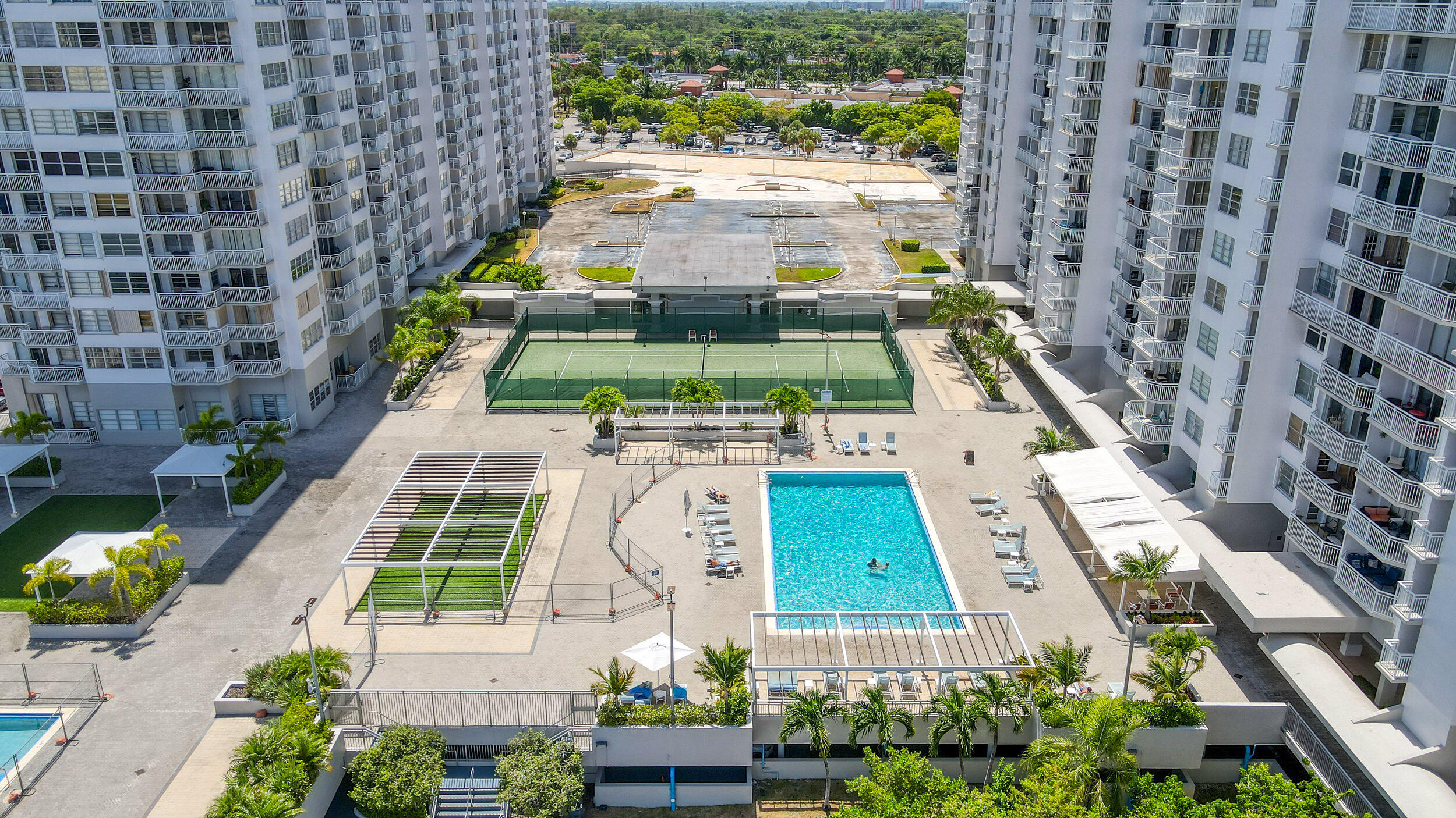 DEL PRADO MARINA - Residential