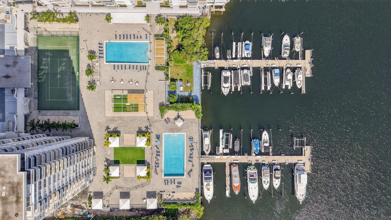 DEL PRADO MARINA - Residential