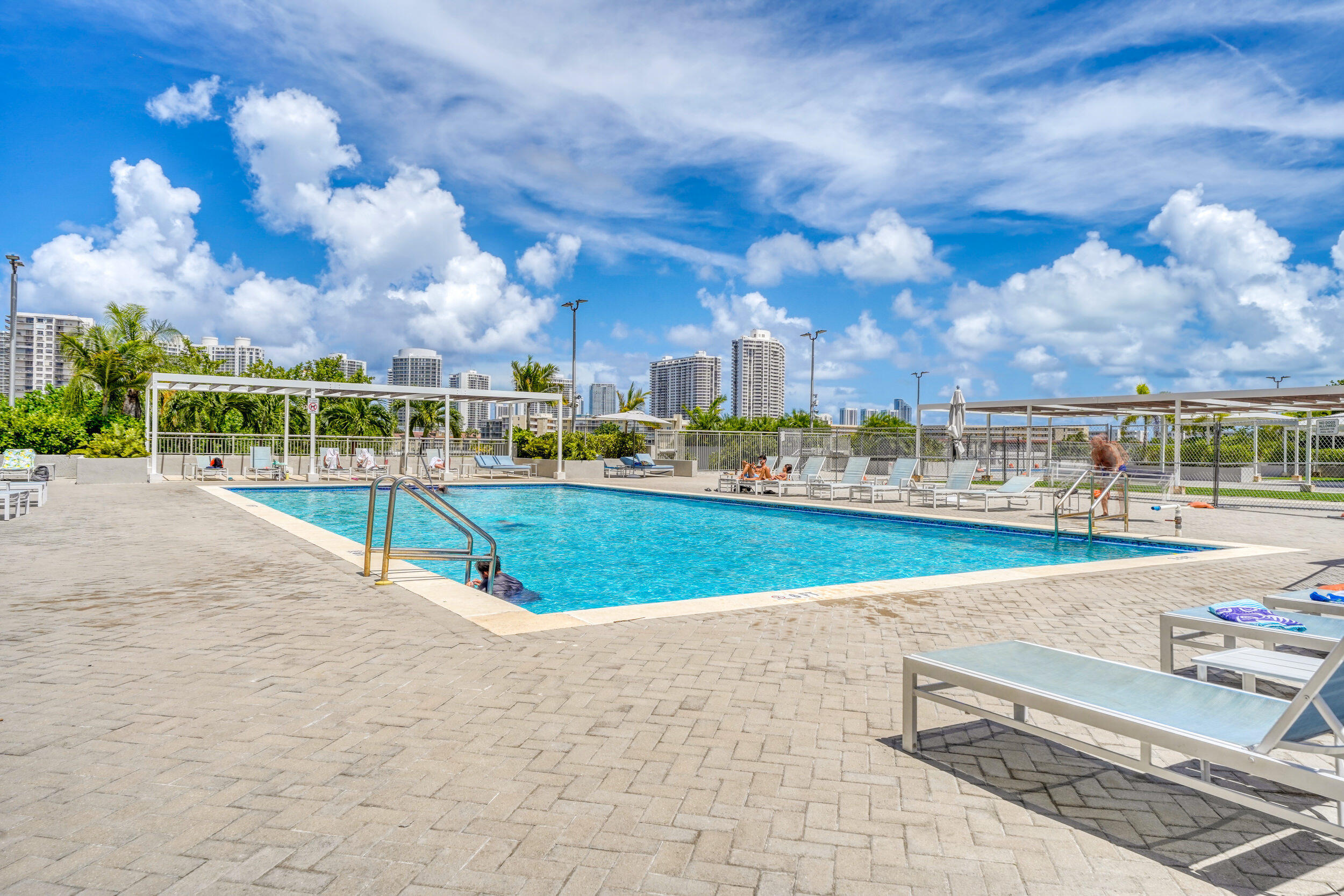 DEL PRADO MARINA - Residential