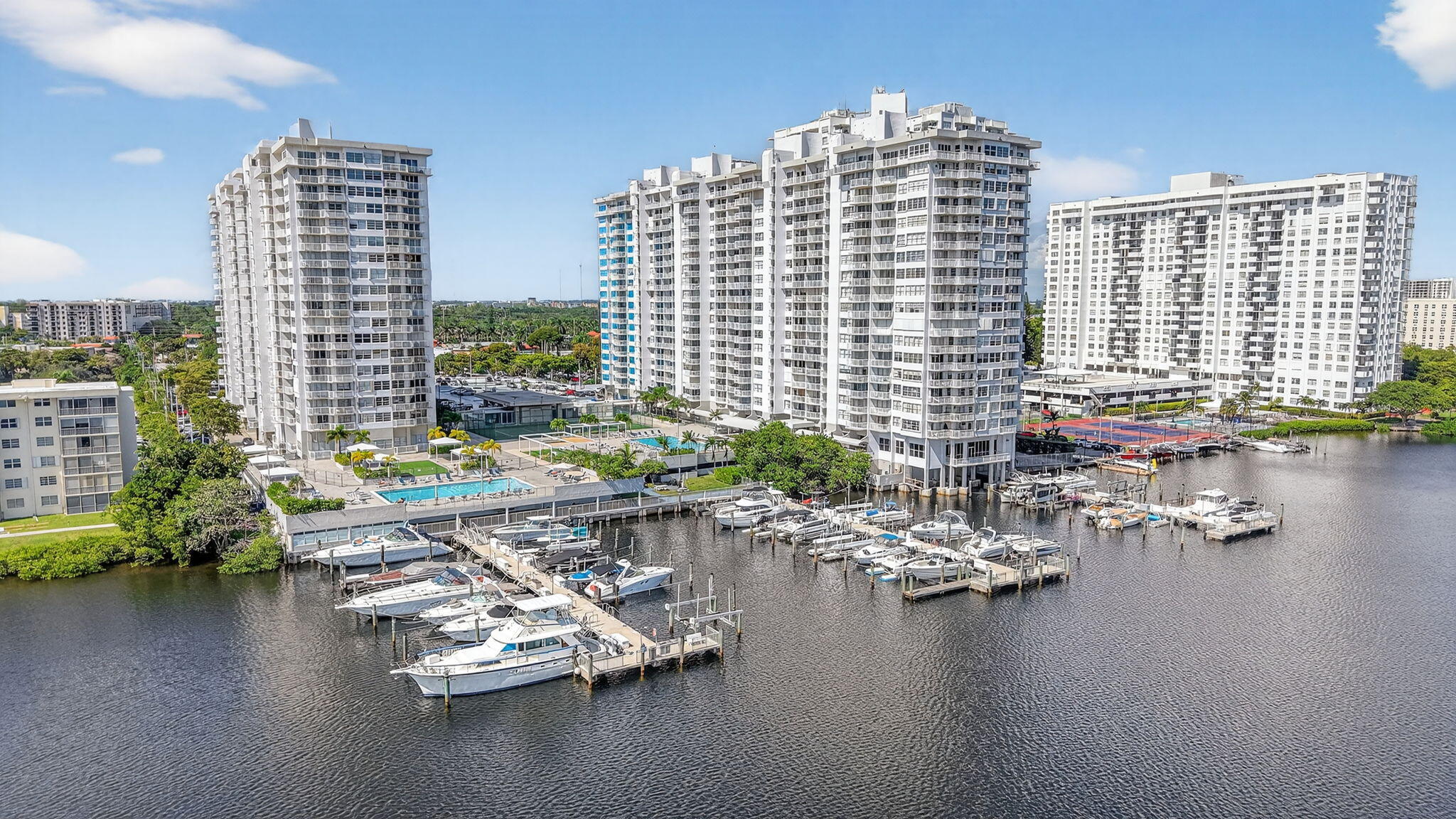 DEL PRADO MARINA - Residential
