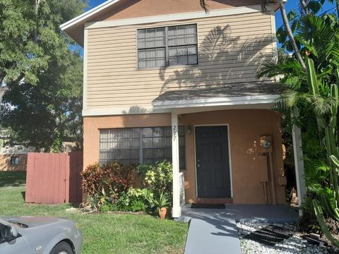 277 NW 106th Avenue Pembroke Pines FL 33028