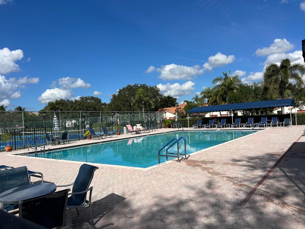 SUN VALLEY EAST CONDO - Residential