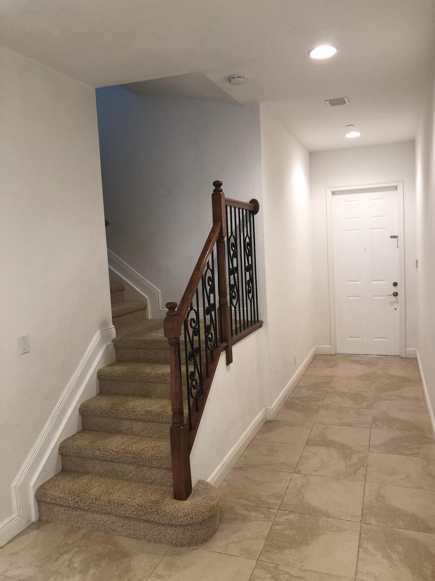 CIELO TOWNHOMES AT SHOPS OF DONALD ROSS - Residential Lease