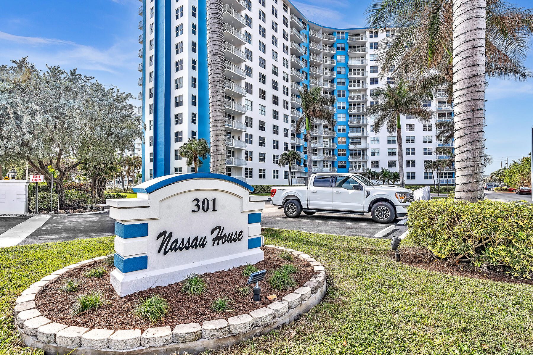 301 N Ocean Boulevard 407