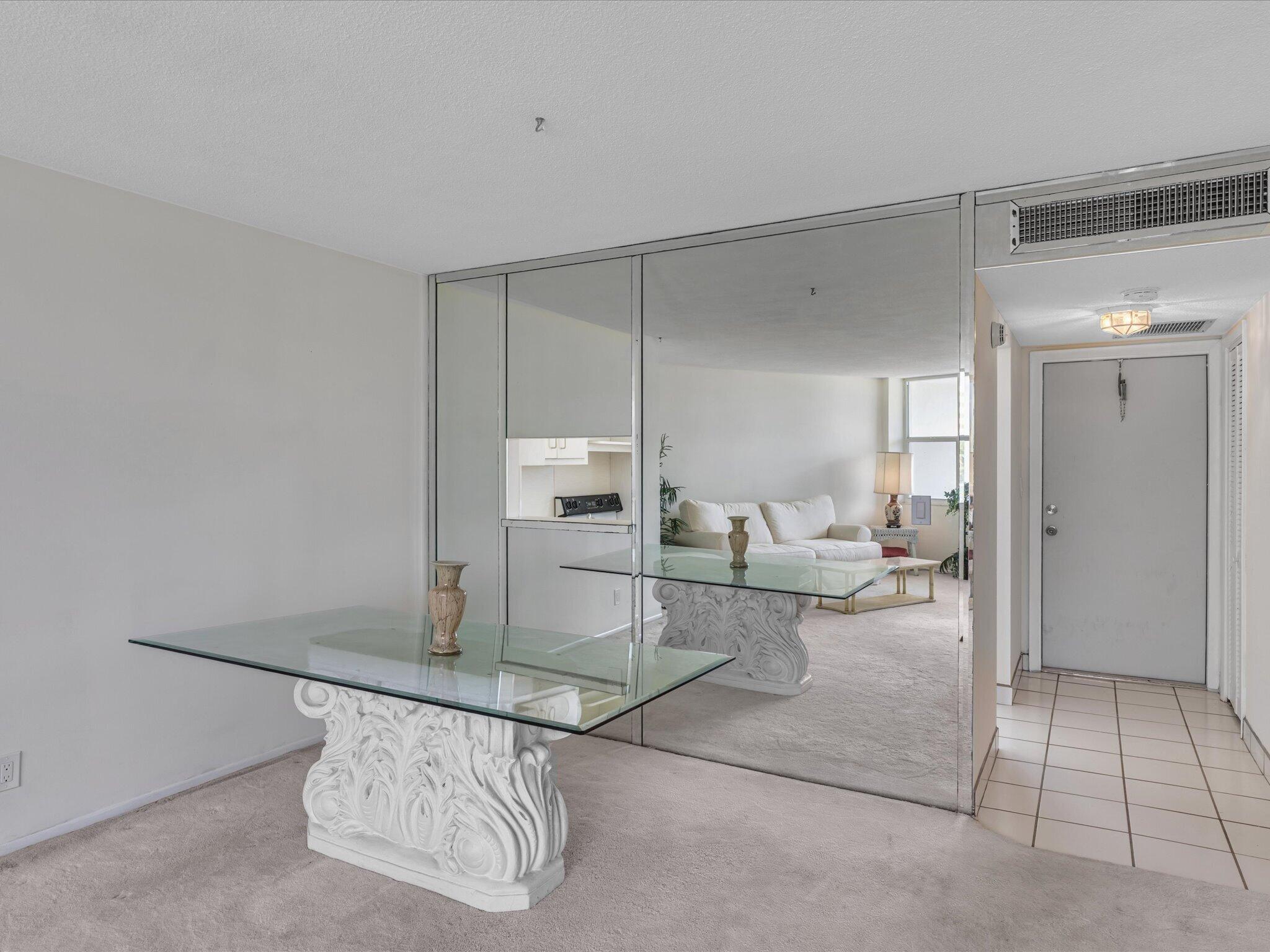 NASSAU HOUSE CONDOMINIUM - Residential