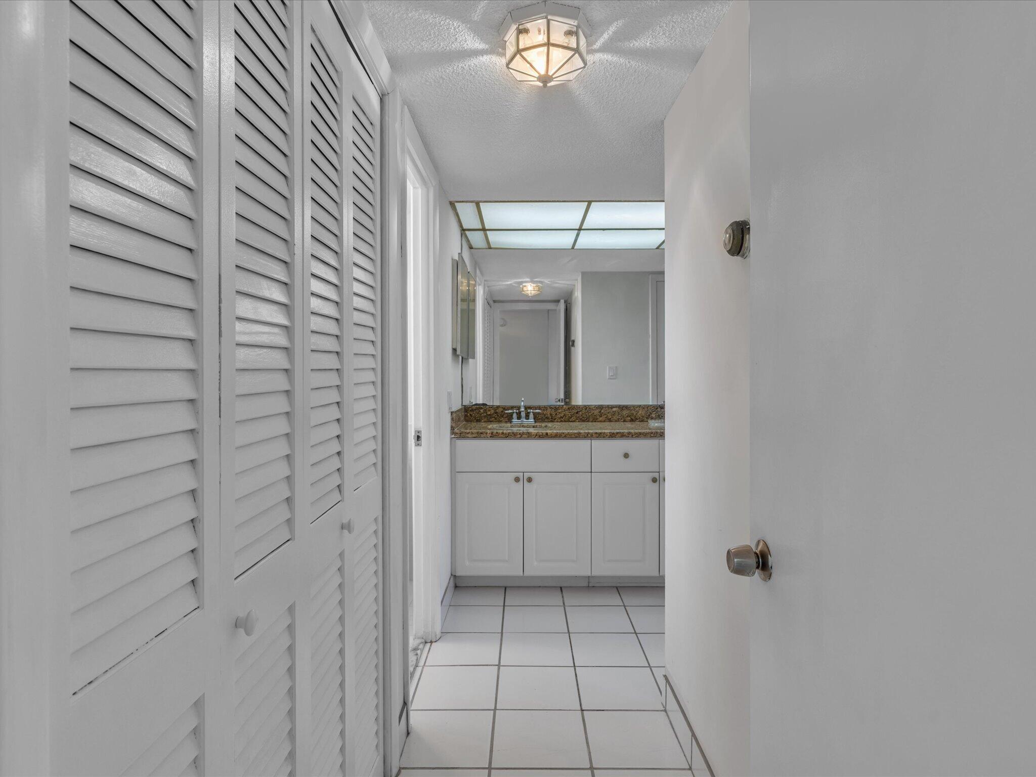 NASSAU HOUSE CONDOMINIUM - Residential