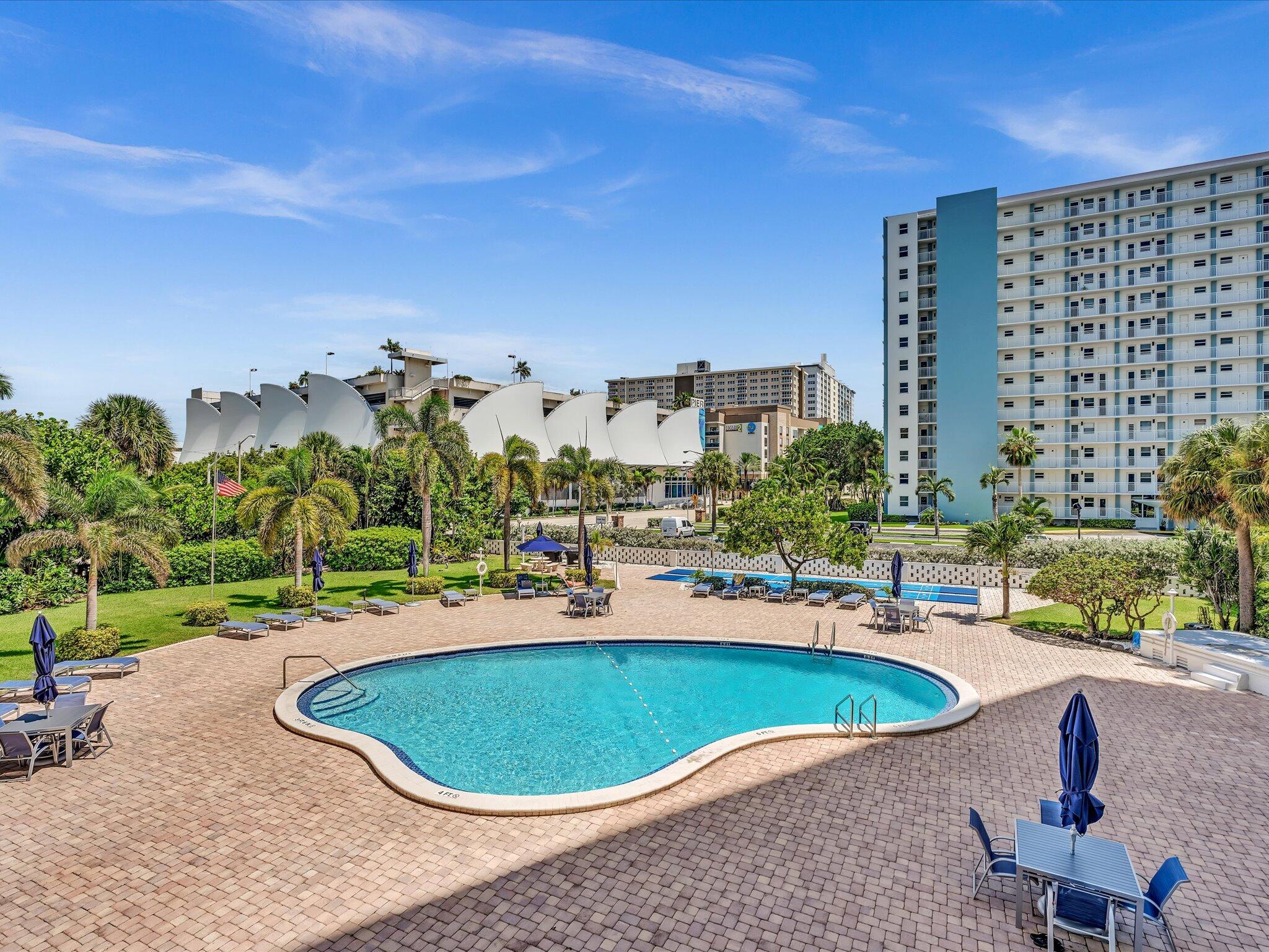 NASSAU HOUSE CONDOMINIUM - Residential