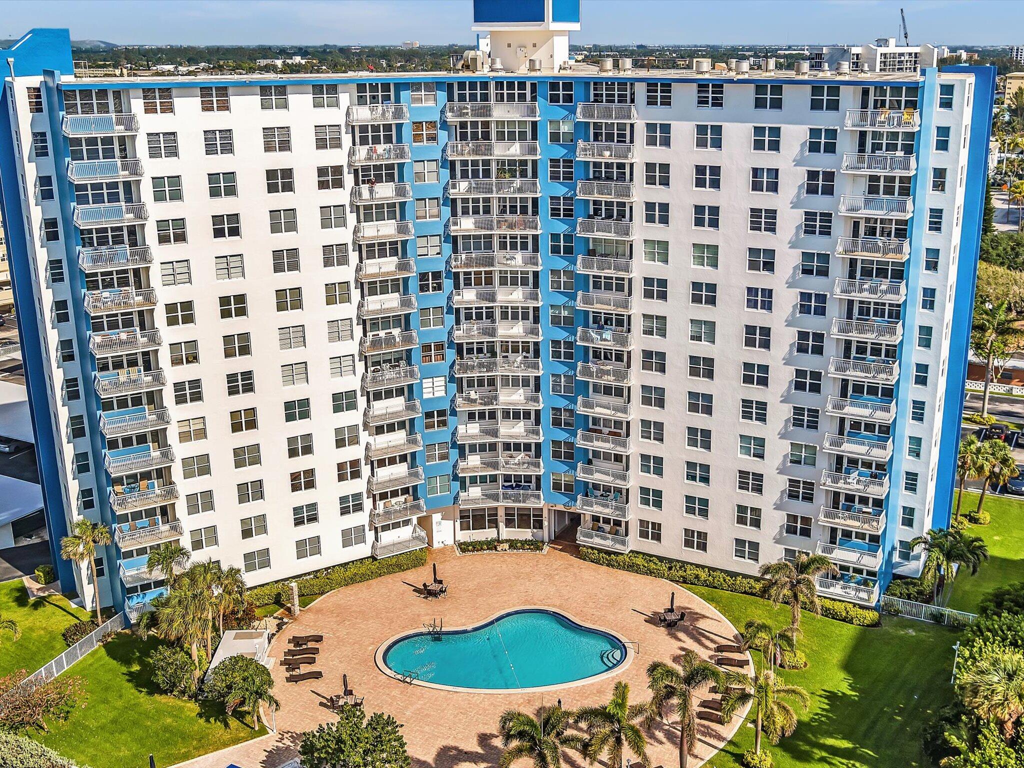 NASSAU HOUSE CONDOMINIUM - Residential