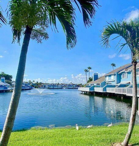 VILLAS OF OCEAN DUNES - Residential Lease