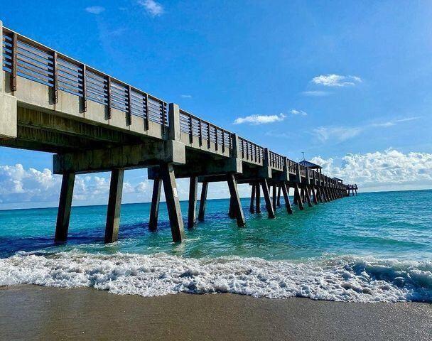 VILLAS OF OCEAN DUNES - Residential Lease