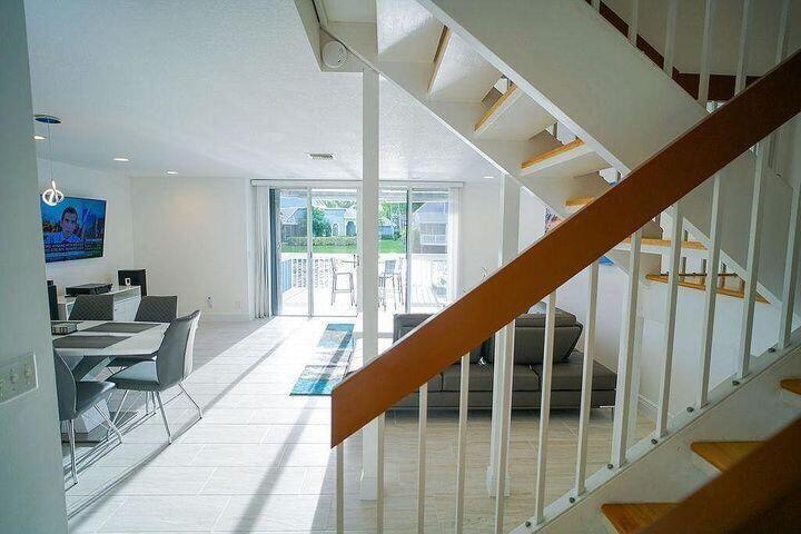 VILLAS OF OCEAN DUNES - Residential Lease